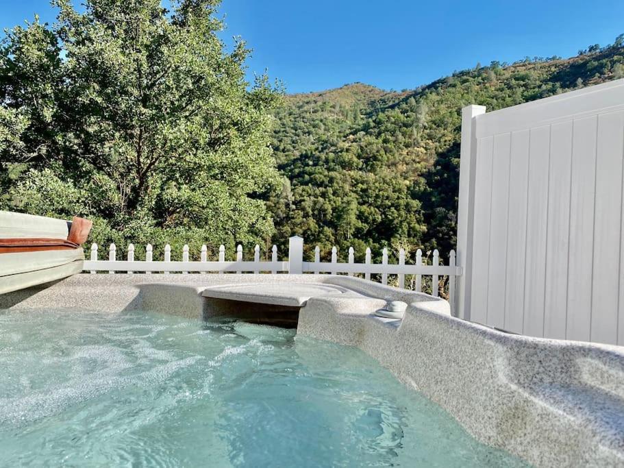 Eagle Nest River Views Hot Tub Games Sleeps 6 Ahwahnee Buitenkant foto