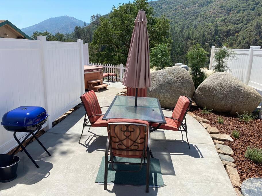 Eagle Nest River Views Hot Tub Games Sleeps 6 Ahwahnee Buitenkant foto
